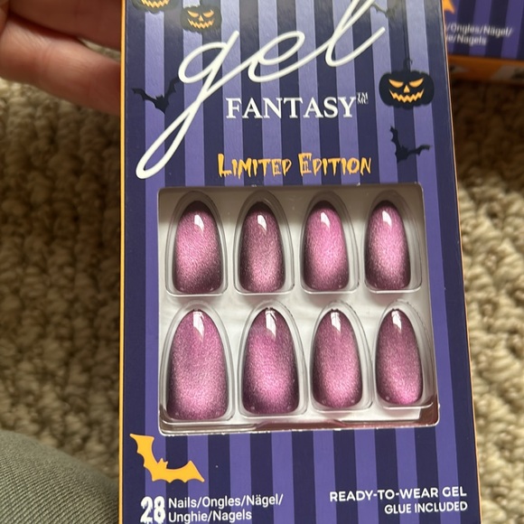 New! Kiss Press-On Nails! - Picture 3 of 7